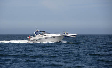 Fine Romance & Miller's Folly arriving in Cherbourg