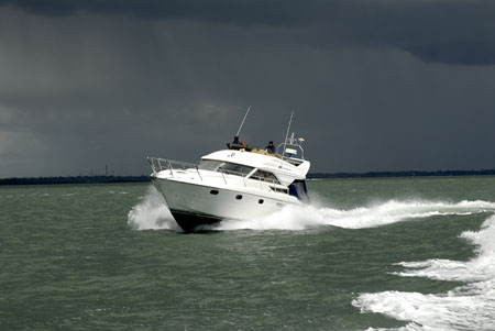 05 Princess Adrianne running for Home in thew Solent