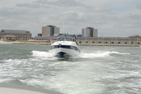 Cushti-Kamadaze leaving Portsmouth